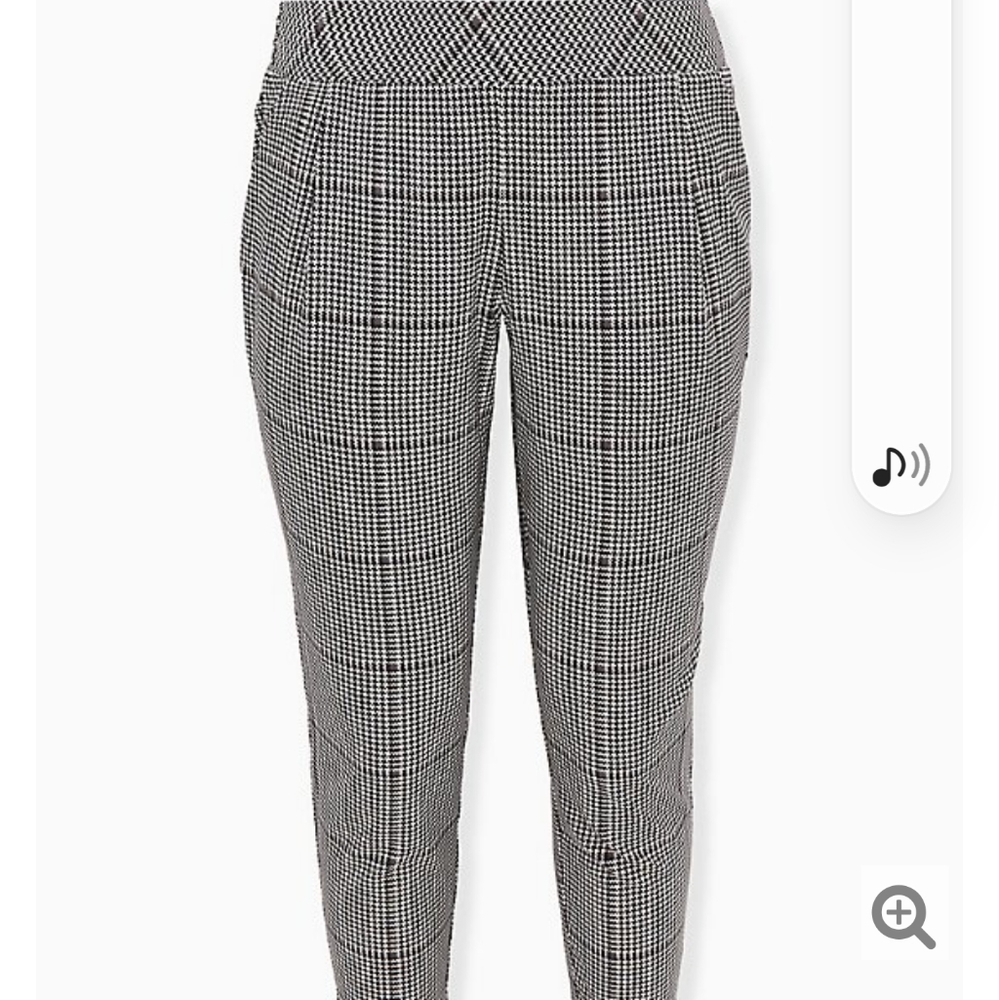 Torrid Plaid Ankle Pants w/ Pockets